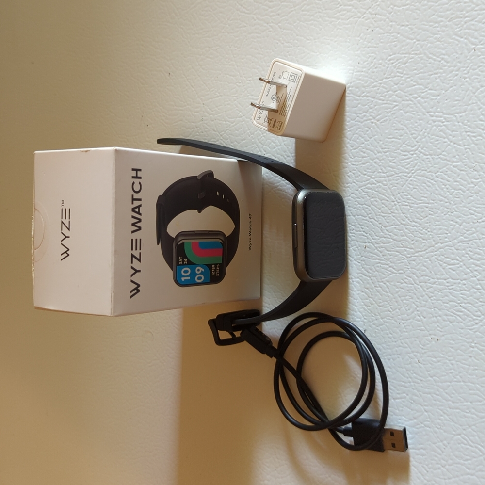 Wyze Fitness Watch 47 with Box/Charger